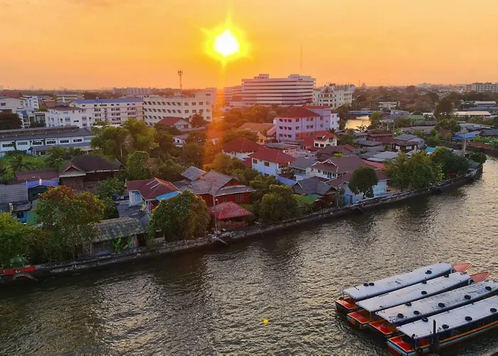 Norn Canalside โรงแรมนอนริมคลอง Hotel Bangkok