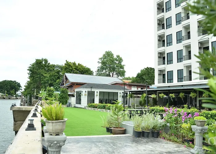Hotel Norn Canalside โรงแรมนอนริมคลอง
