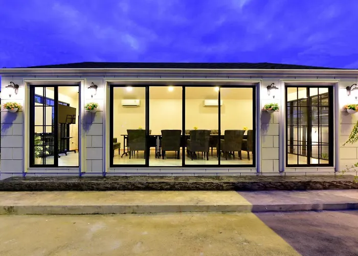 מלון Norn Canalside โรงแรมนอนริมคลอง