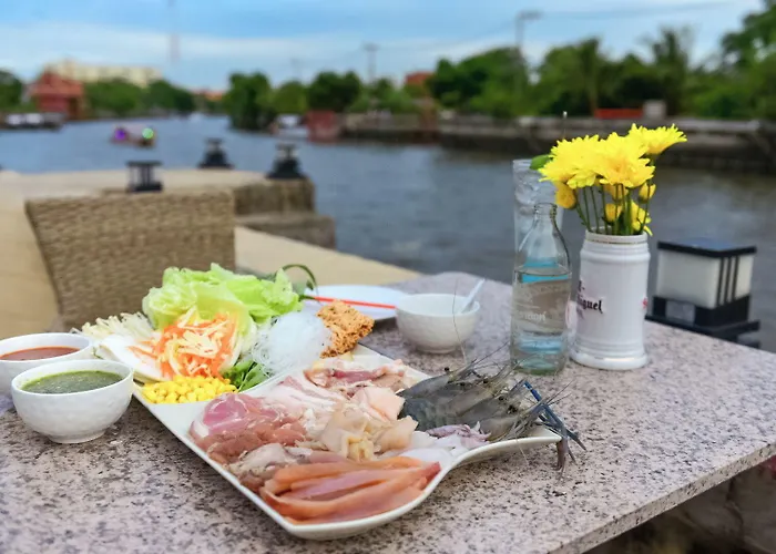 Norn Canalside โรงแรมนอนริมคลอง מלון 3*